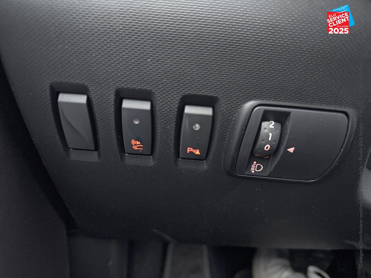 Véhicule d'occasion RENAULT TWINGO E-TECH ELECTRIC TECHNO R80 ACHAT INTEGRAL chez Hyundai Chalons