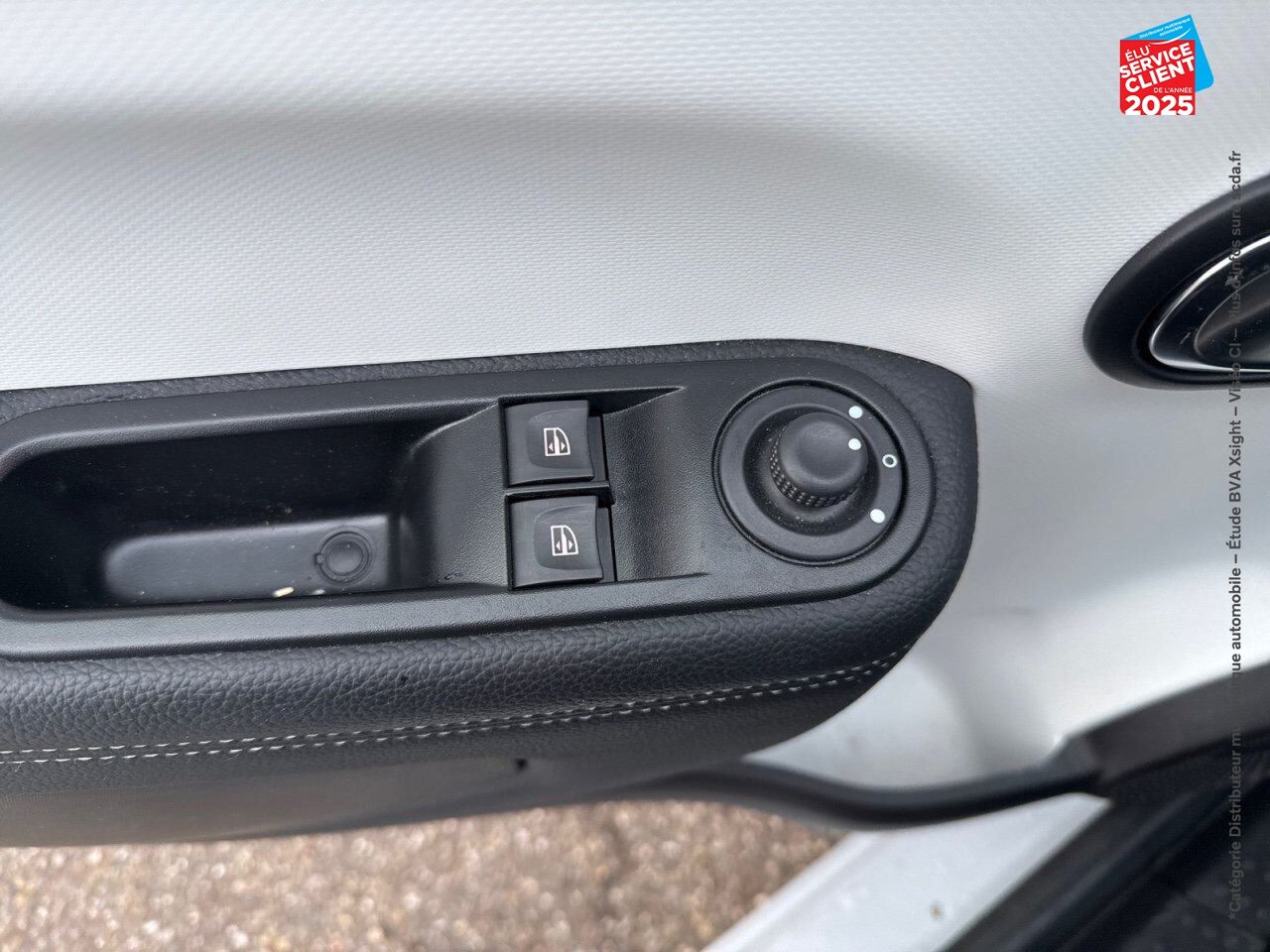 Véhicule d'occasion RENAULT TWINGO E-TECH ELECTRIC TECHNO R80 ACHAT INTEGRAL chez Hyundai Chalons