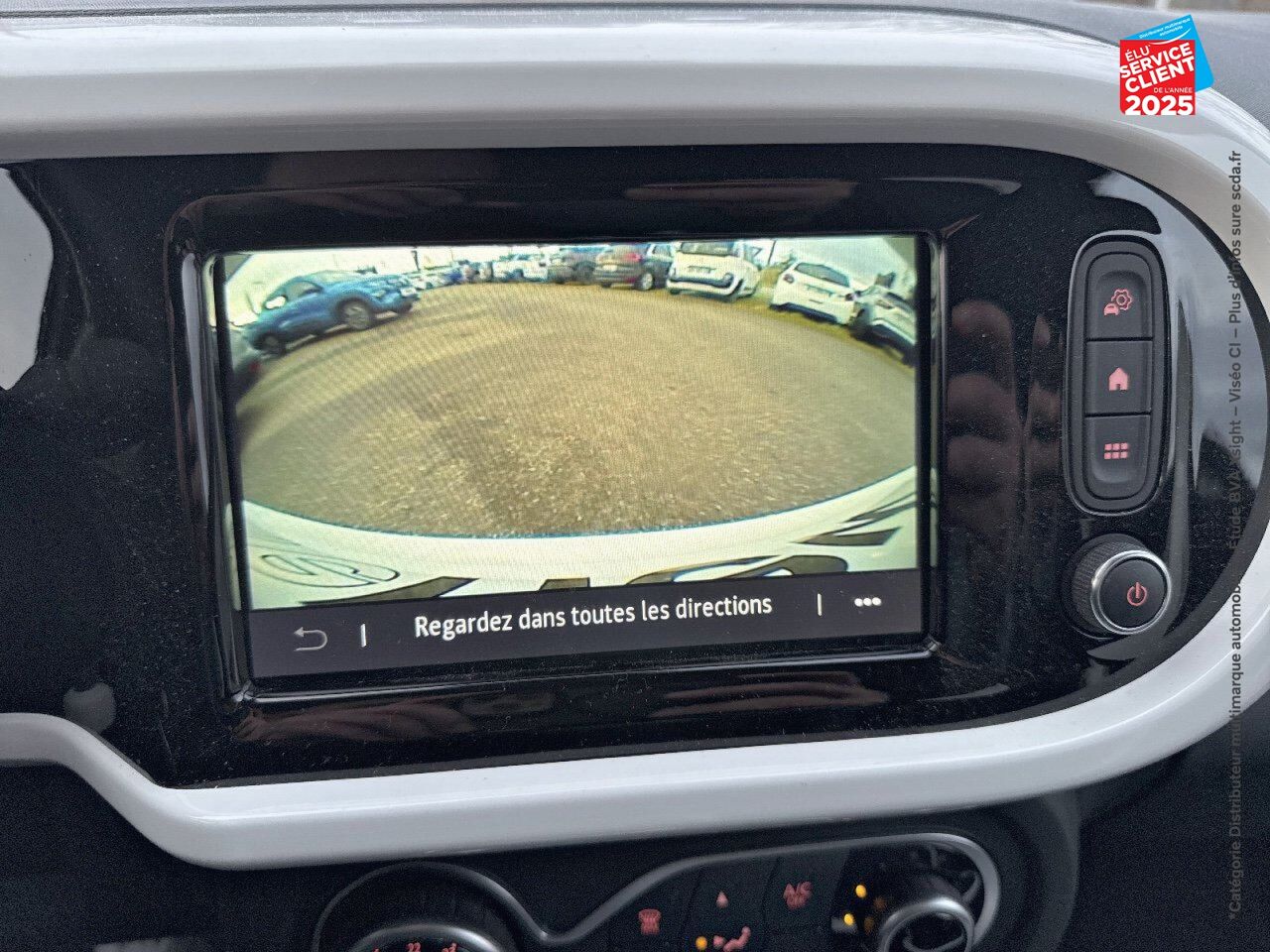 Véhicule d'occasion RENAULT TWINGO E-TECH ELECTRIC TECHNO R80 ACHAT INTEGRAL chez Hyundai Chalons