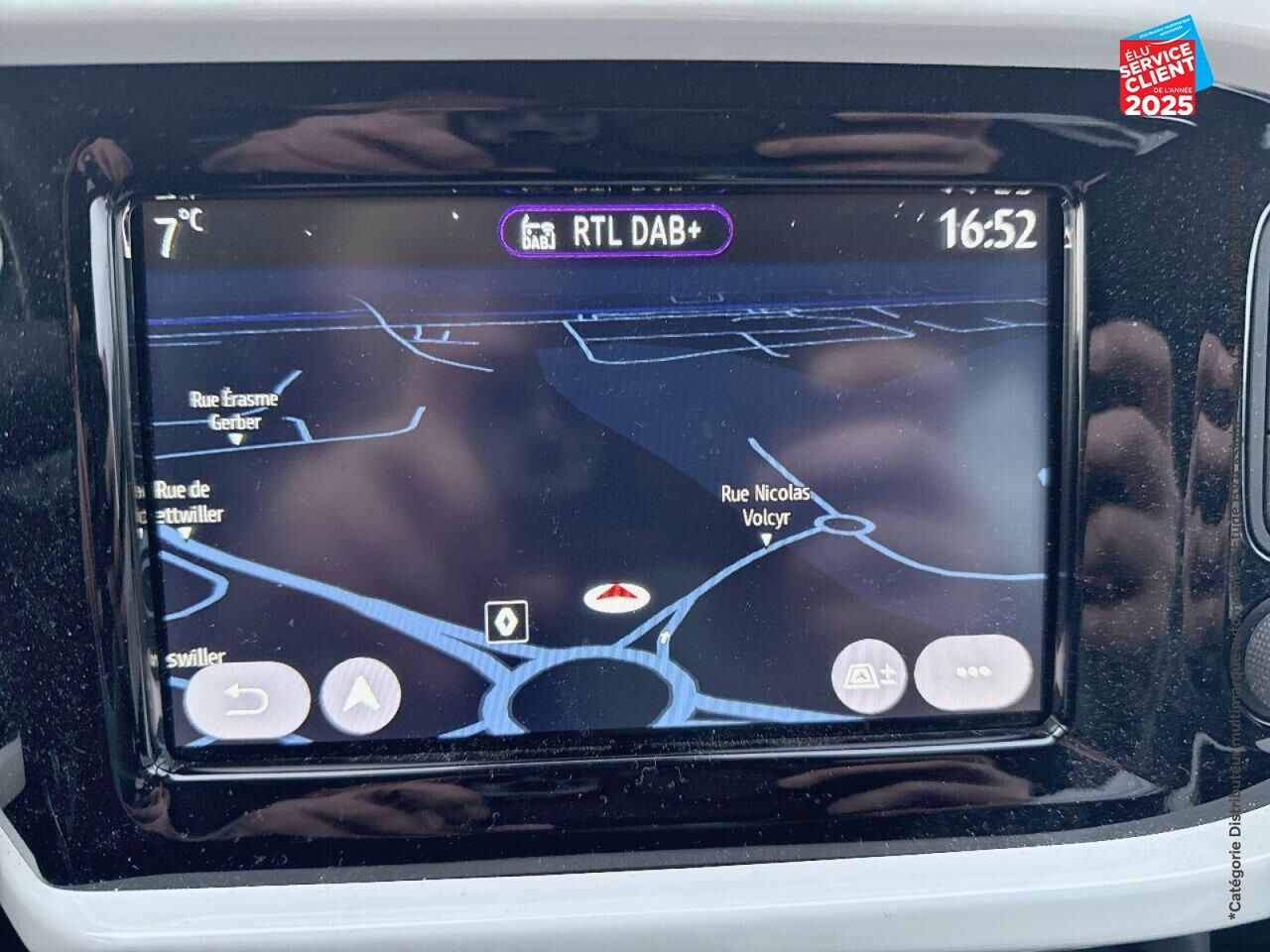 Véhicule d'occasion RENAULT TWINGO E-TECH ELECTRIC TECHNO R80 ACHAT INTEGRAL chez Hyundai Chalons