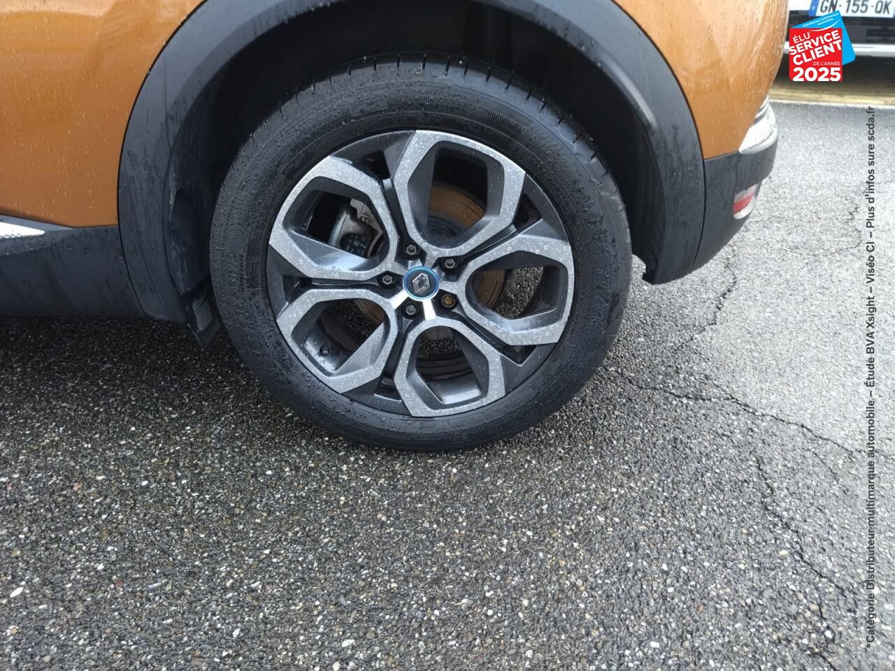 Véhicule d'occasion RENAULT CAPTUR 1.6 E-TECH PLUG-IN 160CH INTENS chez Renault Colmar