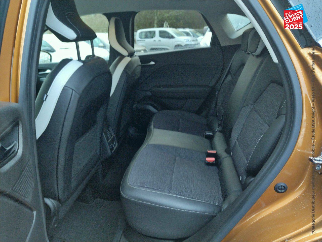 Véhicule d'occasion RENAULT CAPTUR 1.6 E-TECH PLUG-IN 160CH INTENS chez Renault Colmar