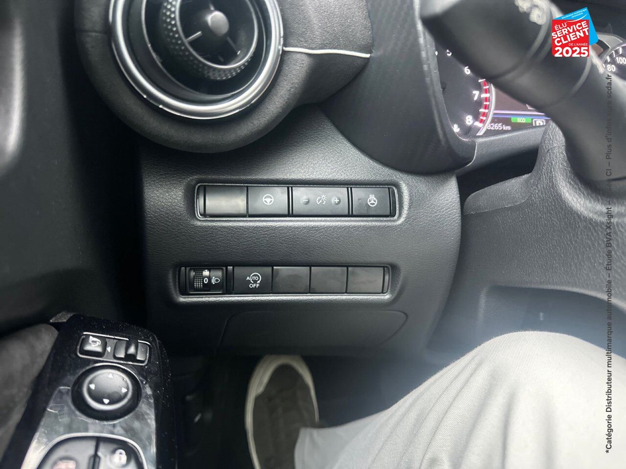 Véhicule d'occasion NISSAN JUKE 1.0 DIG-T 114CH N-DESIGN DCT 2023.5 SIEGES CHAUF/CUIR CAMERA CARPLAY BOSE chez Renault Belfort