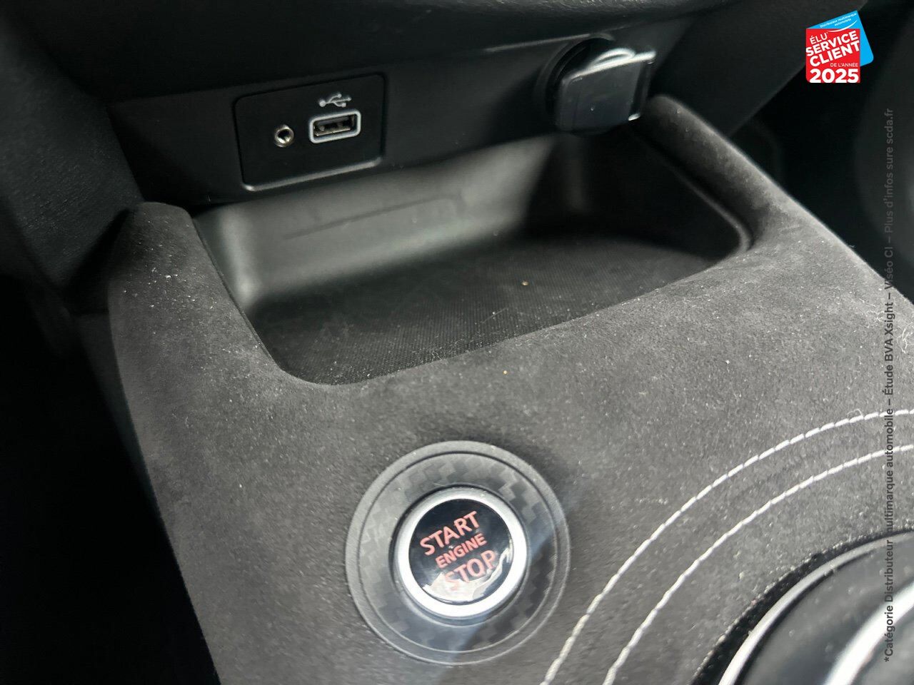 Véhicule d'occasion NISSAN JUKE 1.0 DIG-T 114CH N-DESIGN DCT 2023.5 SIEGES CHAUF/CUIR CAMERA CARPLAY BOSE chez Renault Belfort