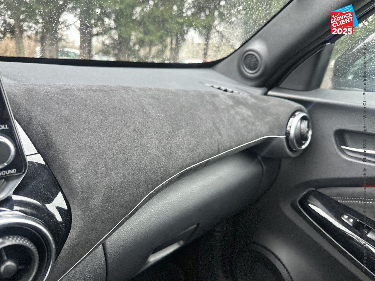 Véhicule d'occasion NISSAN JUKE 1.0 DIG-T 114CH N-DESIGN DCT 2023.5 SIEGES CHAUF/CUIR CAMERA CARPLAY BOSE chez Renault Belfort