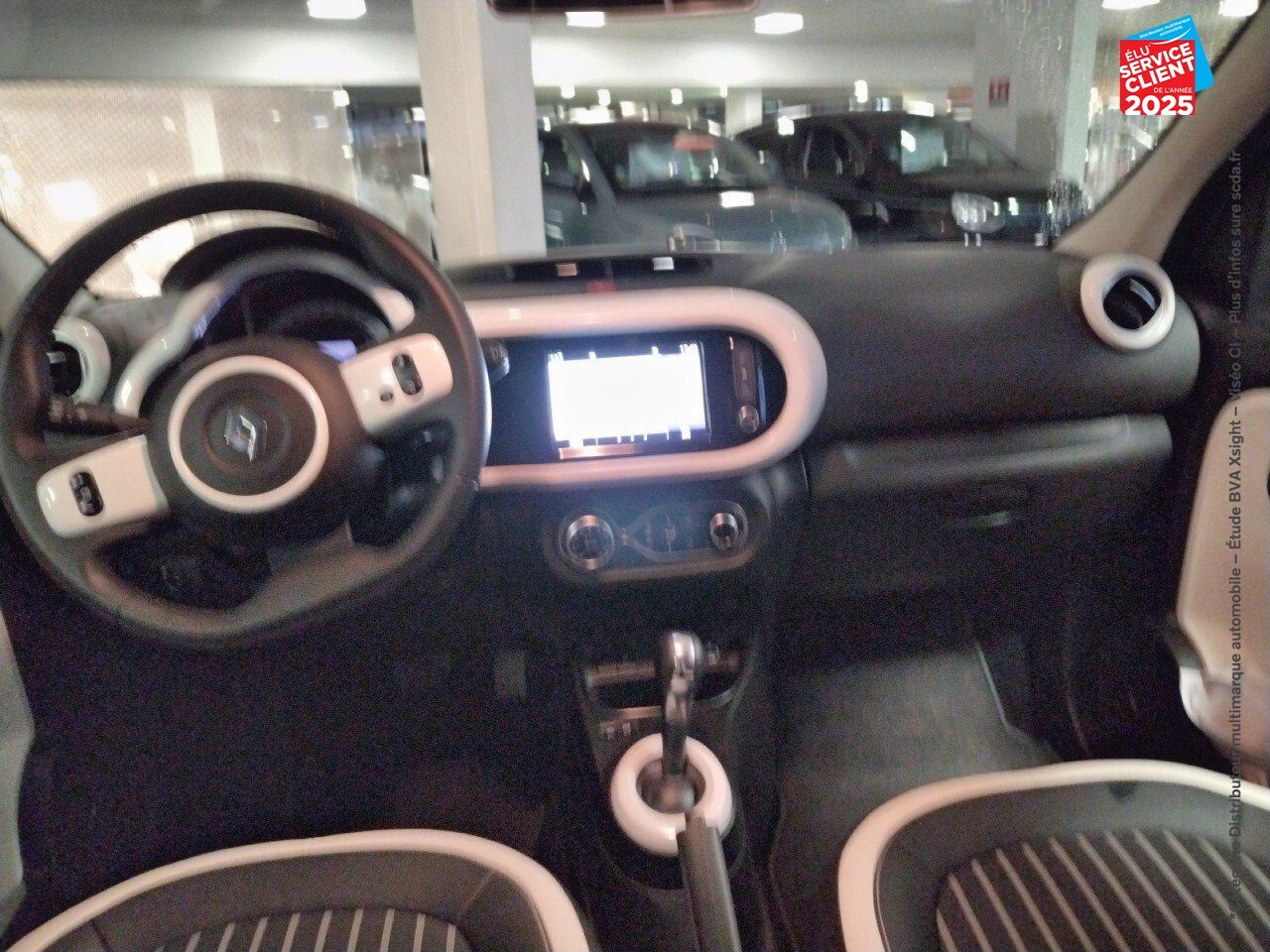 Véhicule d'occasion RENAULT TWINGO E-TECH ELECTRIC INTENS R80 ACHAT INTEGRAL - 21MY GPS chez Hyundai Epernay