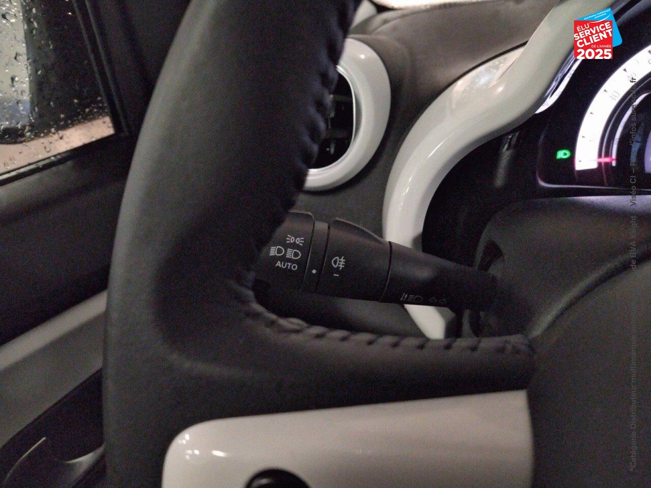 Véhicule d'occasion RENAULT TWINGO E-TECH ELECTRIC INTENS R80 ACHAT INTEGRAL - 21MY GPS chez Hyundai Epernay