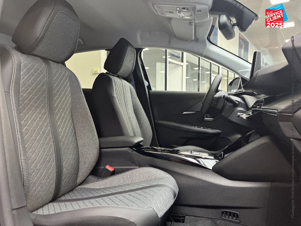 Véhicule d'occasion PEUGEOT 208 E-136CH ALLURE chez Peugeot Sedan