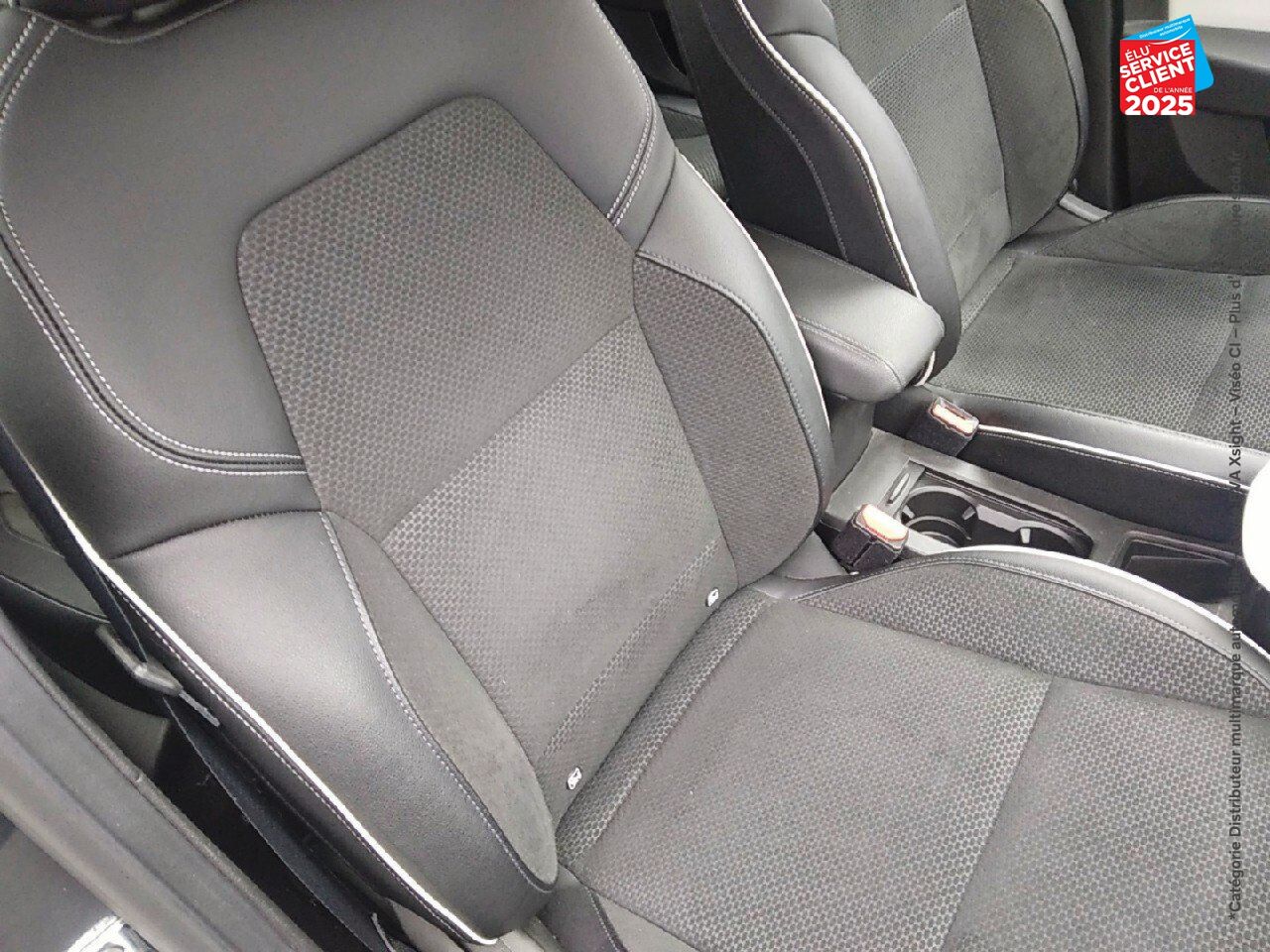 Véhicule d'occasion RENAULT CLIO 1.6 E-TECH HYBRIDE 140CH INTENS -21N GPS CAMERA chez Toyota Thionville