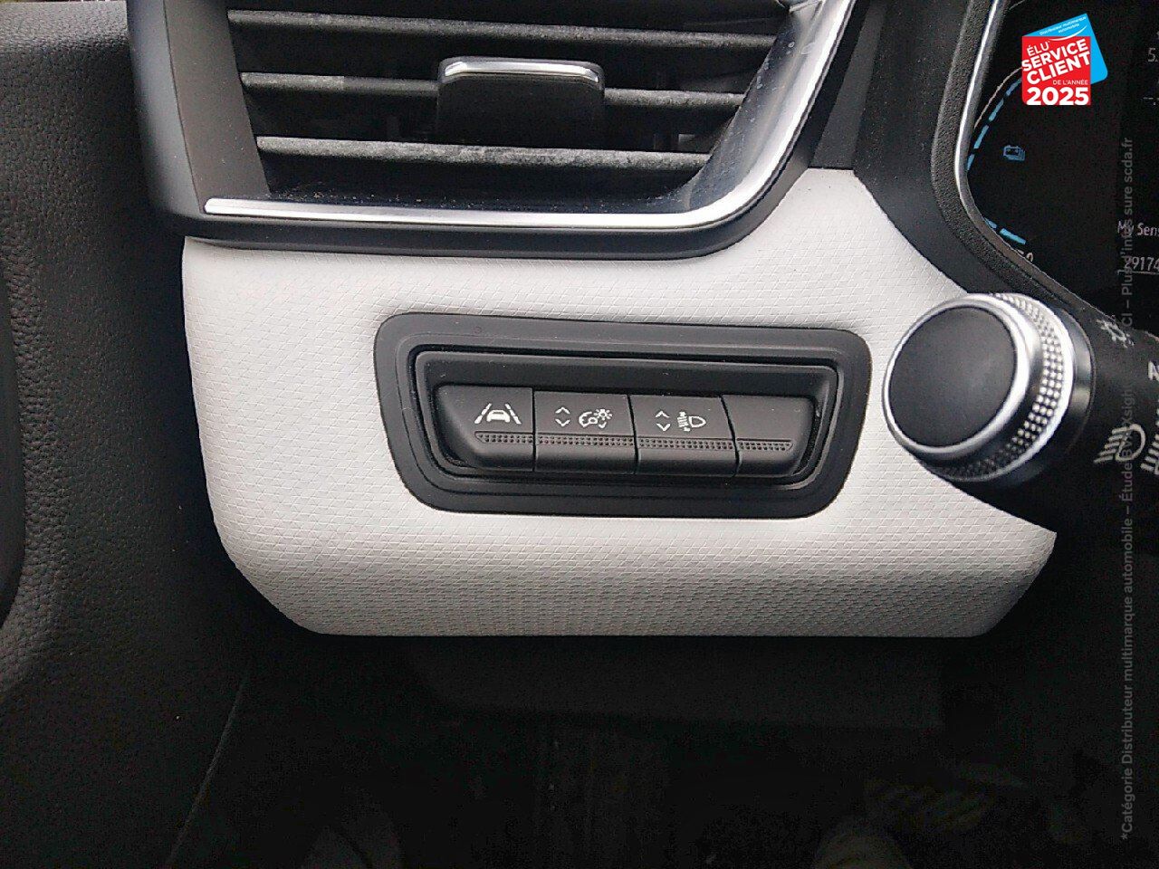 Véhicule d'occasion RENAULT CLIO 1.6 E-TECH HYBRIDE 140CH INTENS -21N GPS CAMERA chez Toyota Thionville