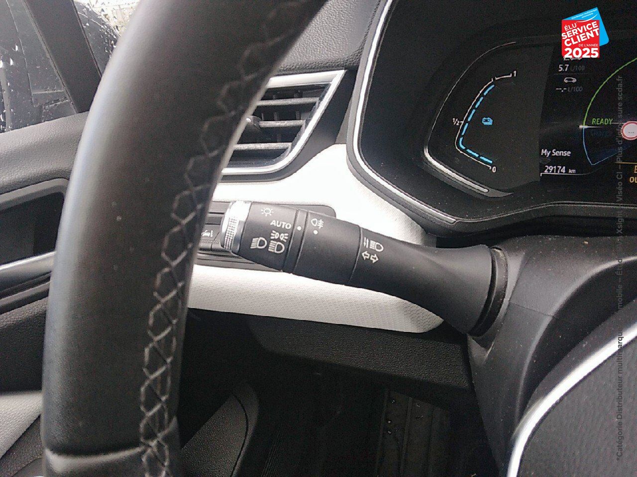 Véhicule d'occasion RENAULT CLIO 1.6 E-TECH HYBRIDE 140CH INTENS -21N GPS CAMERA chez Toyota Thionville