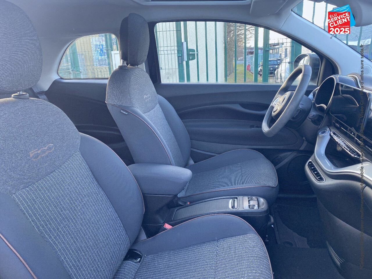 Véhicule d'occasion FIAT 500 E 118CH ICONE TPANO chez Renault Sélestat