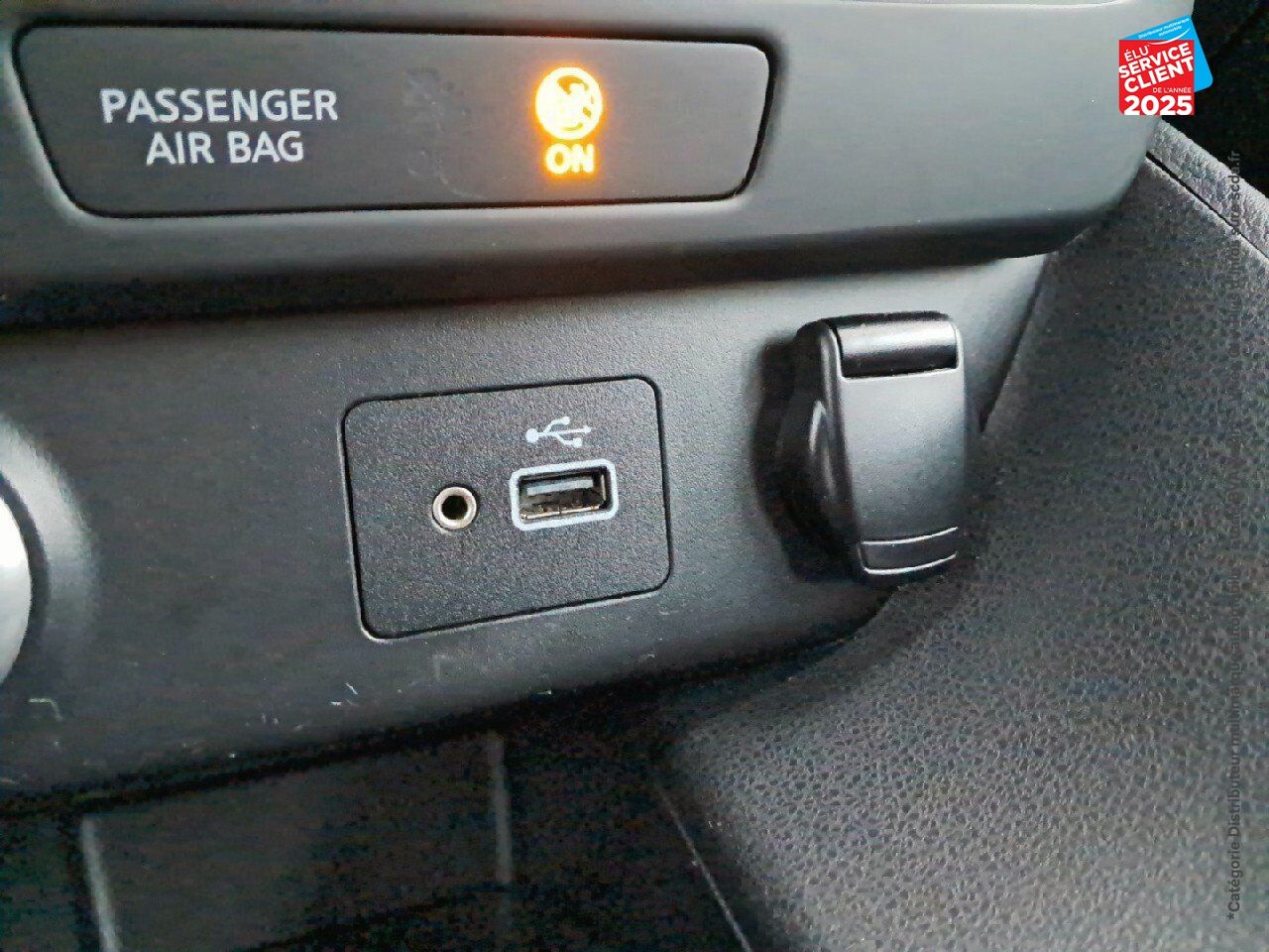 Véhicule d'occasion NISSAN LEAF 150CH 40KWH ACENTA 21.5 chez Opel Bar le Duc