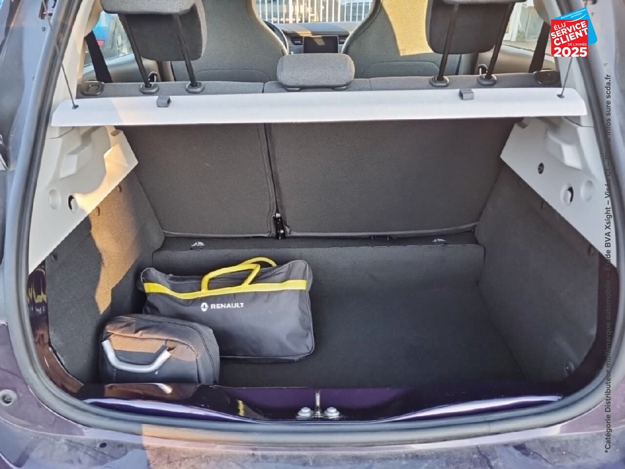 Véhicule d'occasion RENAULT ZOE LIFE CHARGE NORMALE R110 ACHAT INTEGRAL GPS chez Nissan Montbéliard