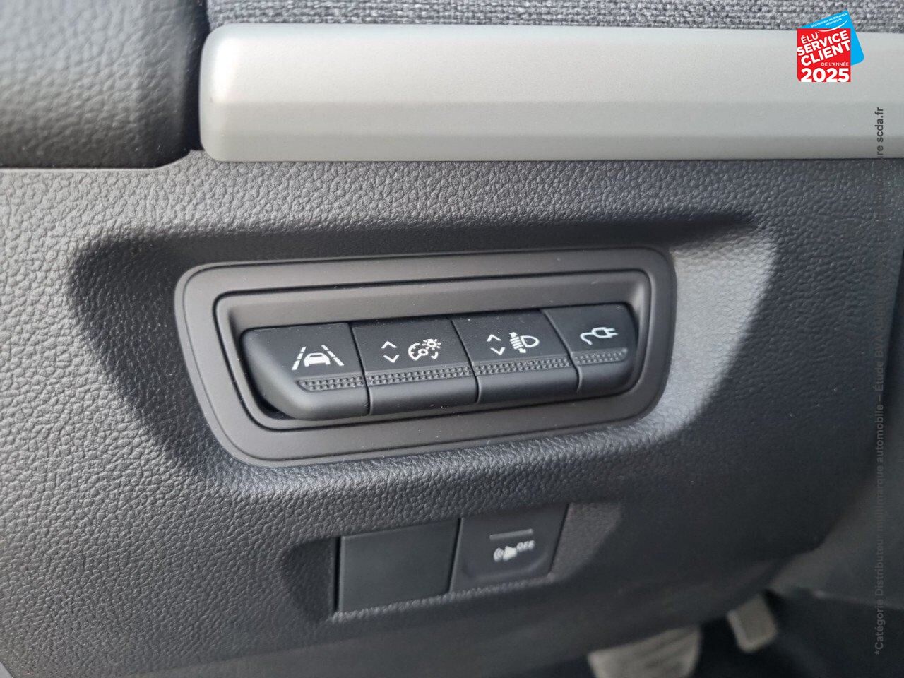 Véhicule d'occasion RENAULT ZOE LIFE CHARGE NORMALE R110 ACHAT INTEGRAL GPS chez Nissan Montbéliard