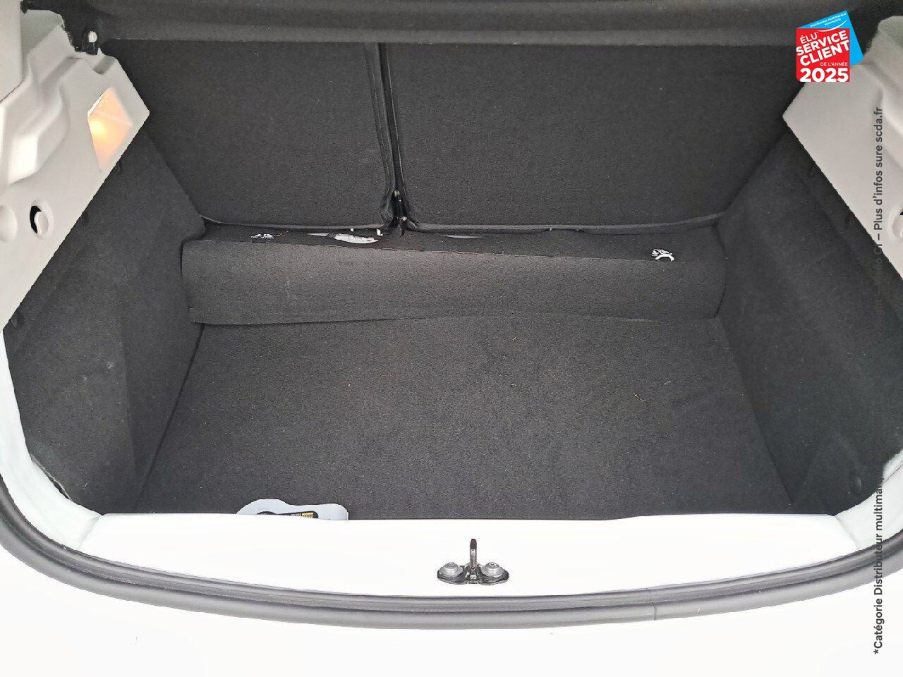 Véhicule d'occasion RENAULT ZOE INTENS CHARGE NORMALE R110 4CV chez Renault Colmar