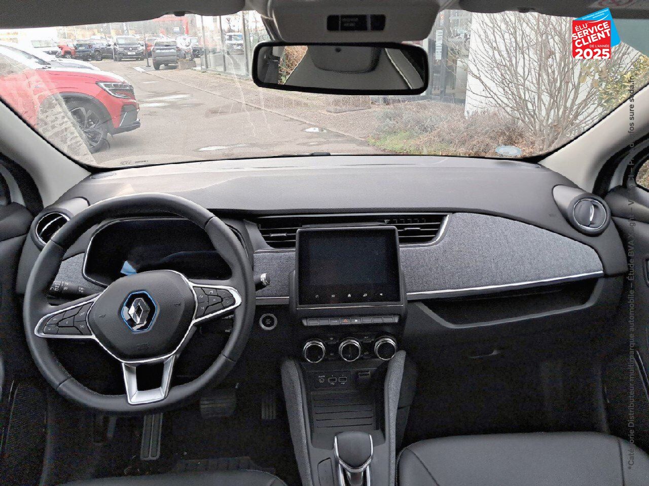 Véhicule d'occasion RENAULT ZOE INTENS CHARGE NORMALE R110 4CV chez Renault Colmar