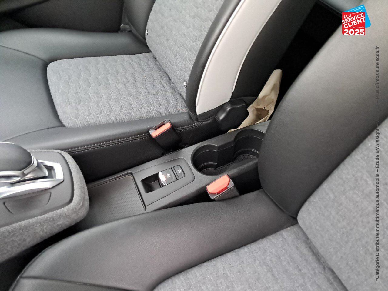 Véhicule d'occasion RENAULT ZOE INTENS CHARGE NORMALE R110 4CV chez Renault Colmar