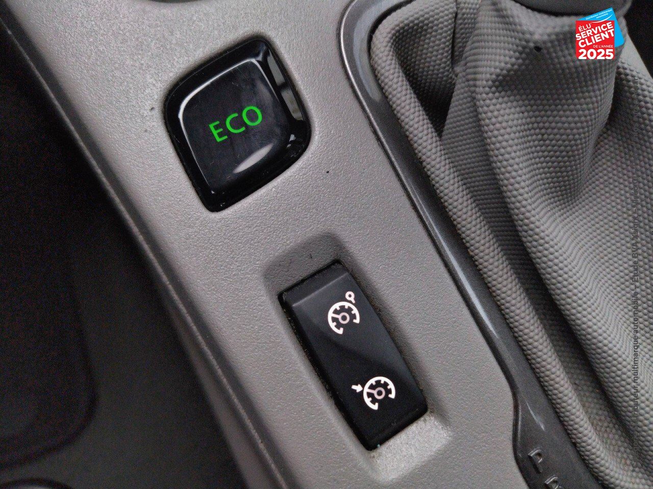 Véhicule d'occasion RENAULT ZOE ZEN CHARGE NORMALE R90 chez Hyundai Epernay