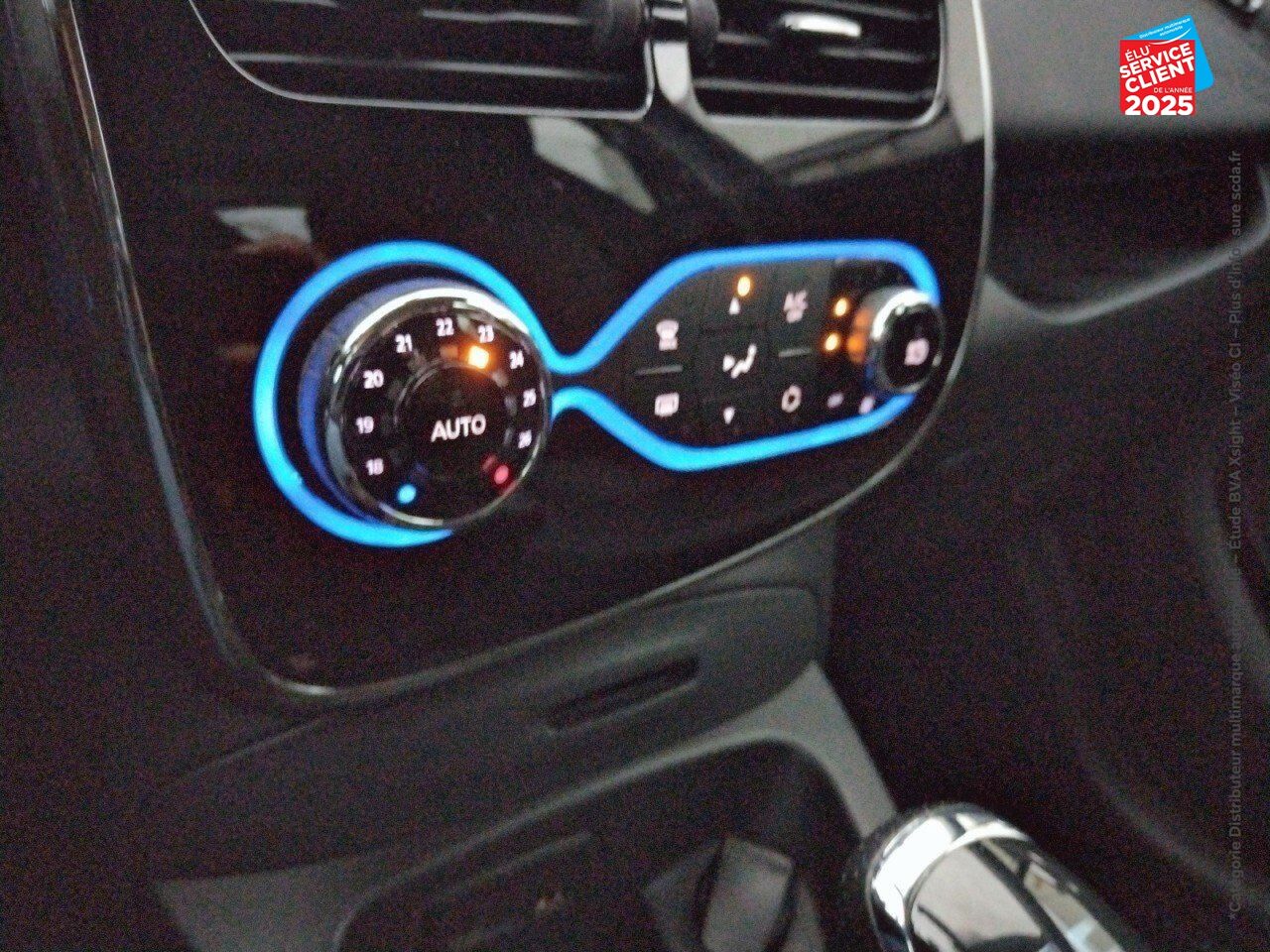 Véhicule d'occasion RENAULT ZOE STAR WARS CHARGE RAPIDE Q90 chez Hyundai Epernay