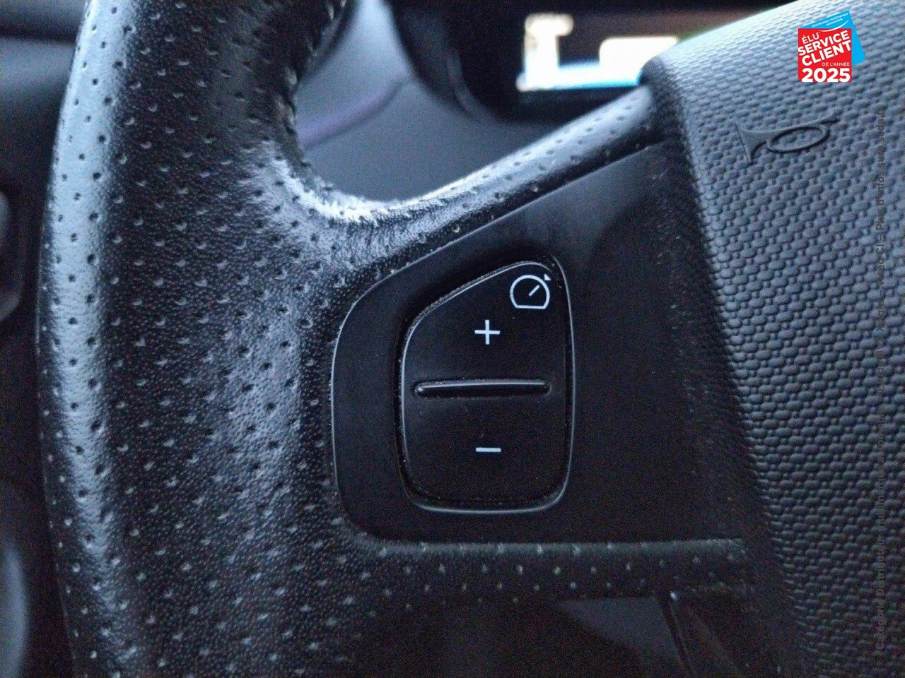 Véhicule d'occasion RENAULT ZOE STAR WARS CHARGE RAPIDE Q90 chez Hyundai Epernay