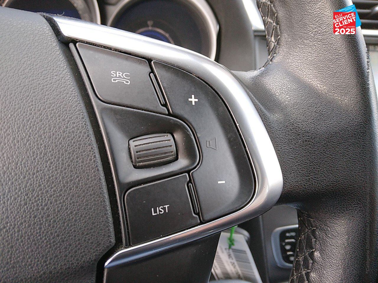 Véhicule d'occasion CITROEN C4 PURETECH 110CH MILLENIUM GPS RADAR AR CARPLAY chez Fiat Belfort