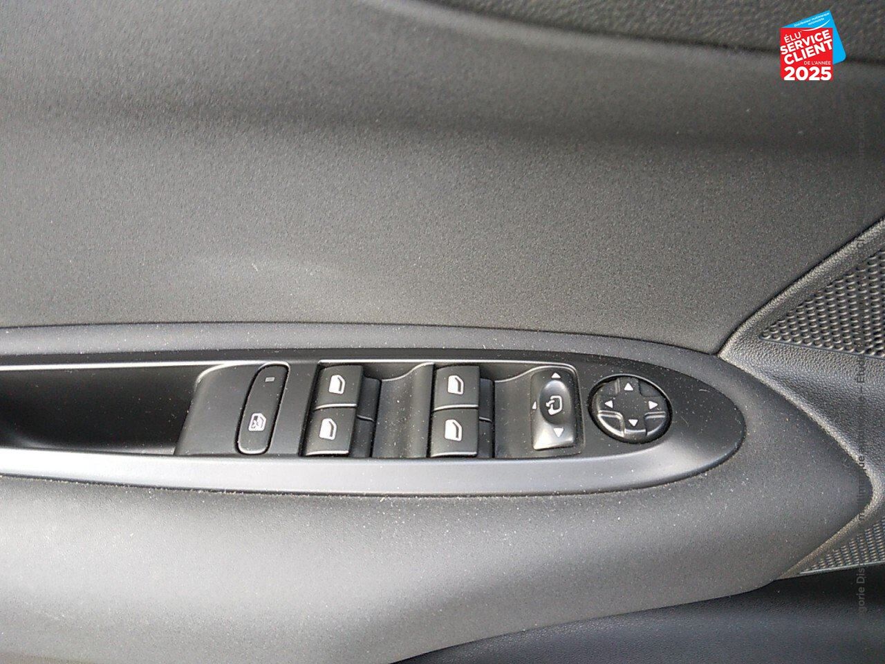 Véhicule d'occasion CITROEN C4 PURETECH 110CH MILLENIUM GPS RADAR AR CARPLAY chez Fiat Belfort