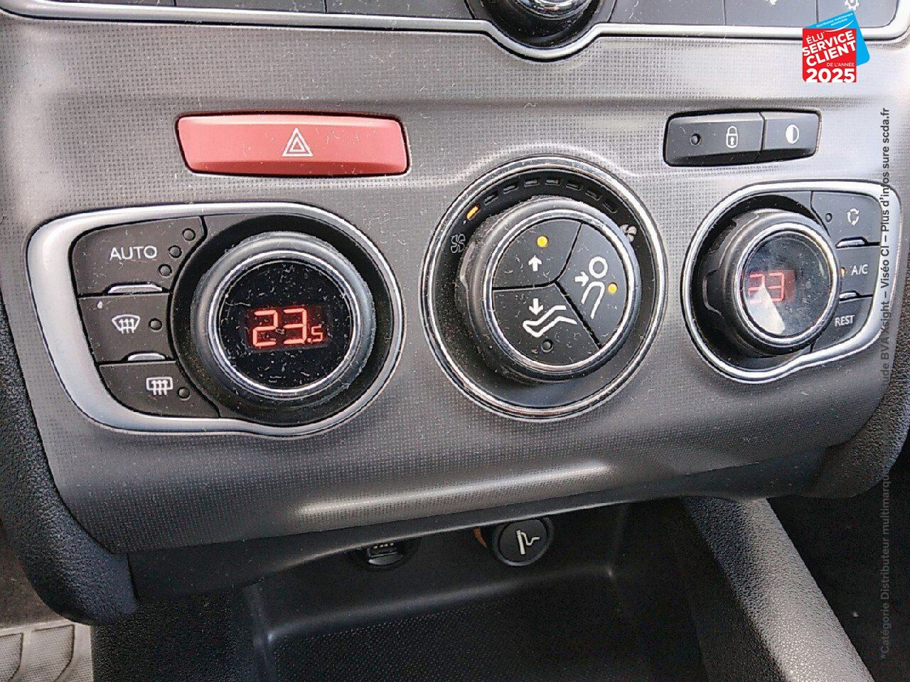 Véhicule d'occasion CITROEN C4 PURETECH 110CH MILLENIUM GPS RADAR AR CARPLAY chez Fiat Belfort