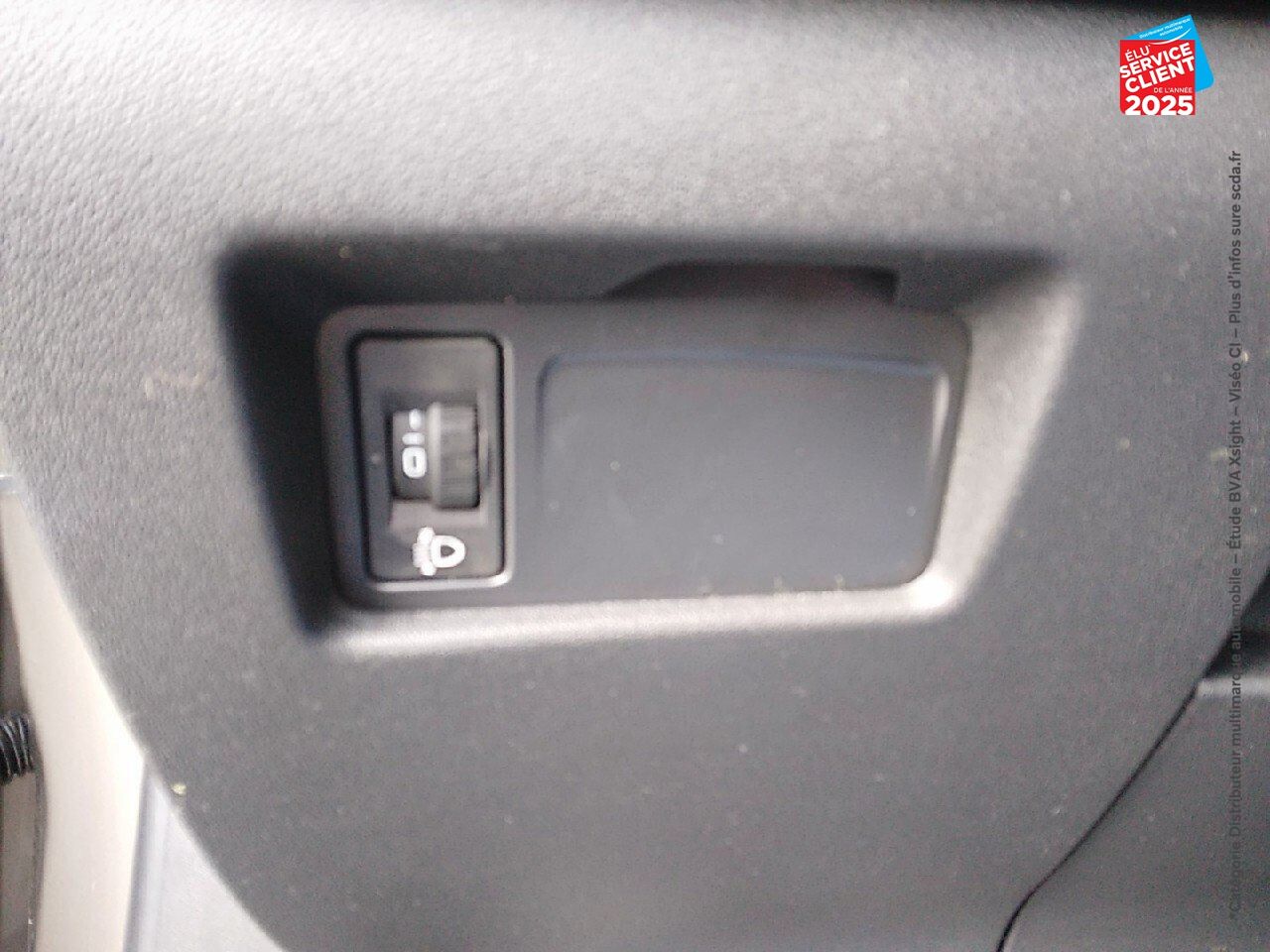 Véhicule d'occasion CITROEN C4 PURETECH 110CH MILLENIUM GPS RADAR AR CARPLAY chez Fiat Belfort