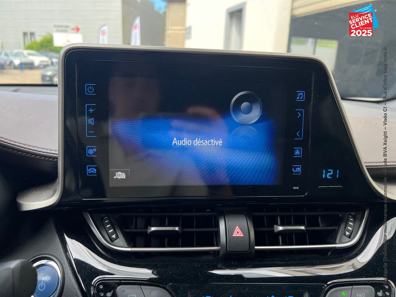Véhicule d'occasion TOYOTA C-HR 122H DYNAMIC 2WD E-CVT chez Renault Colmar