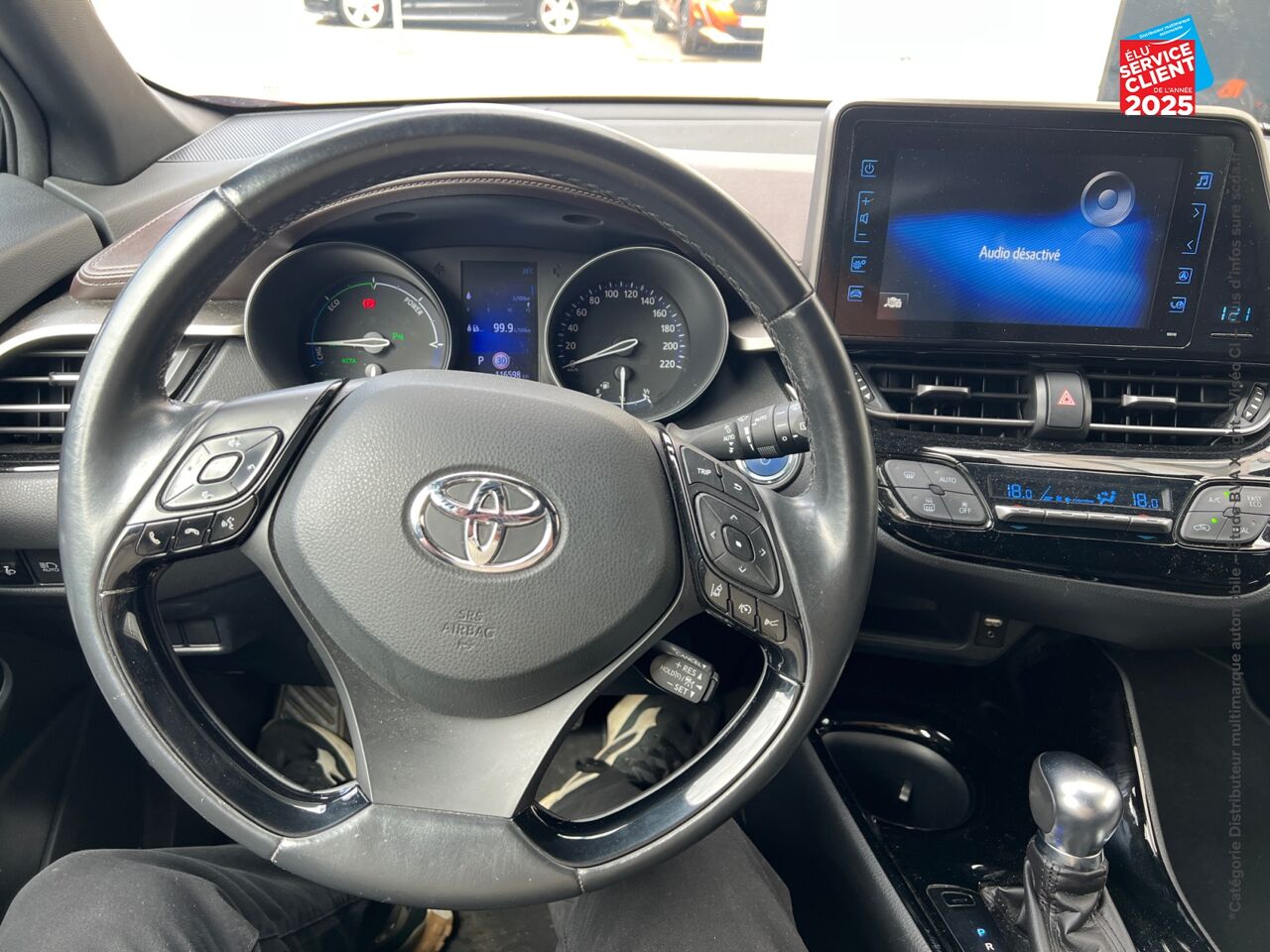 Véhicule d'occasion TOYOTA C-HR 122H DYNAMIC 2WD E-CVT chez Renault Colmar