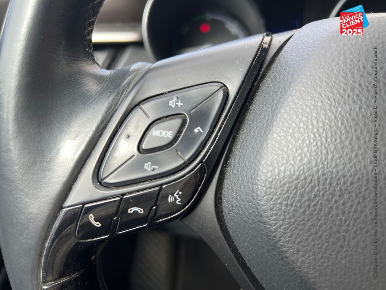Véhicule d'occasion TOYOTA C-HR 122H DYNAMIC 2WD E-CVT chez Renault Colmar