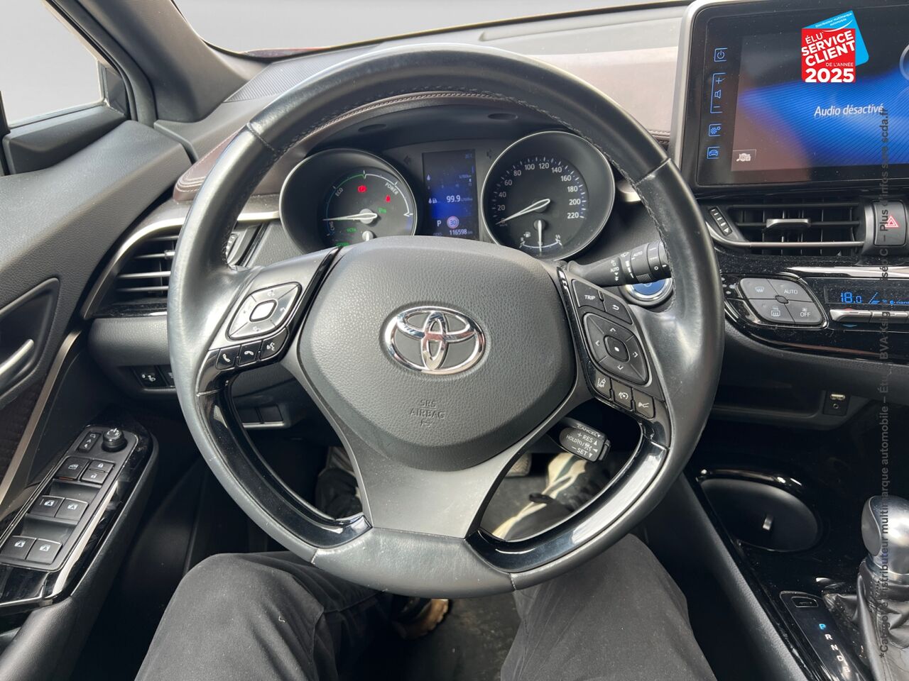 Véhicule d'occasion TOYOTA C-HR 122H DYNAMIC 2WD E-CVT chez Renault Colmar