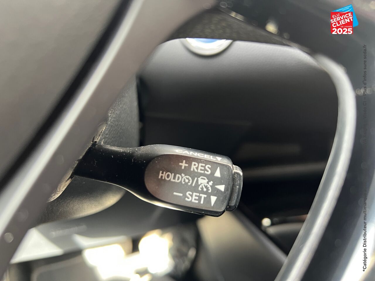 Véhicule d'occasion TOYOTA C-HR 122H DYNAMIC 2WD E-CVT chez Renault Colmar