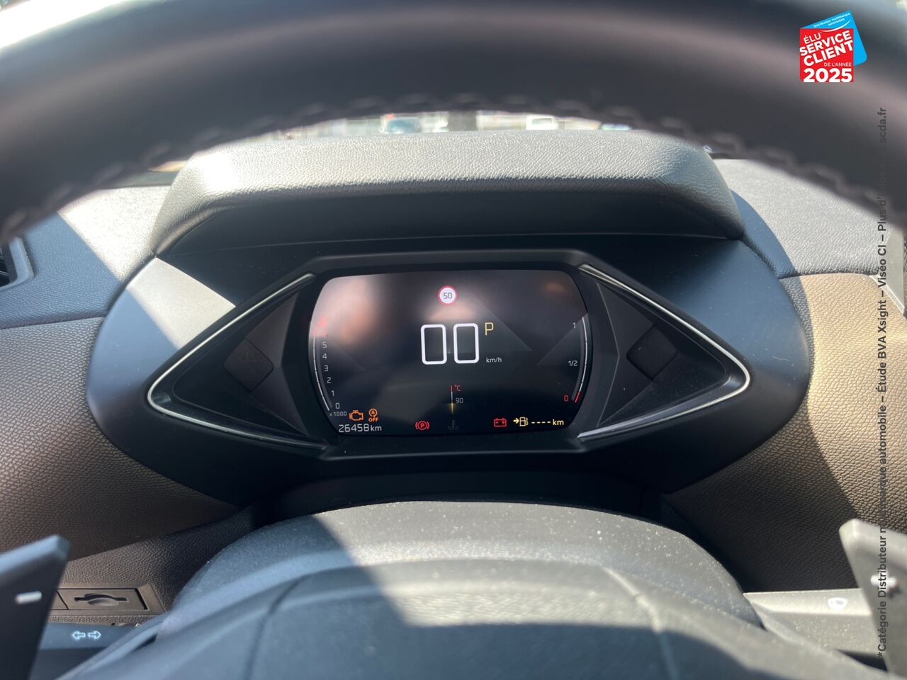 Véhicule d'occasion DS DS 3 CROSSBACK PURETECH 130CH BASTILLE AUTOMATIQUE SIEGES CUIR GPS CAMERA CARPLAY chez Toyota Thionville