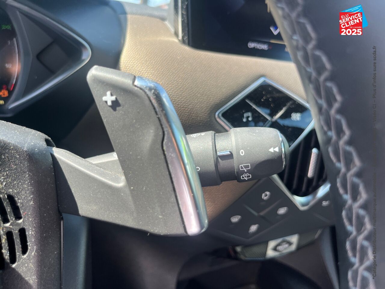Véhicule d'occasion DS DS 3 CROSSBACK PURETECH 130CH BASTILLE AUTOMATIQUE SIEGES CUIR GPS CAMERA CARPLAY chez Toyota Thionville
