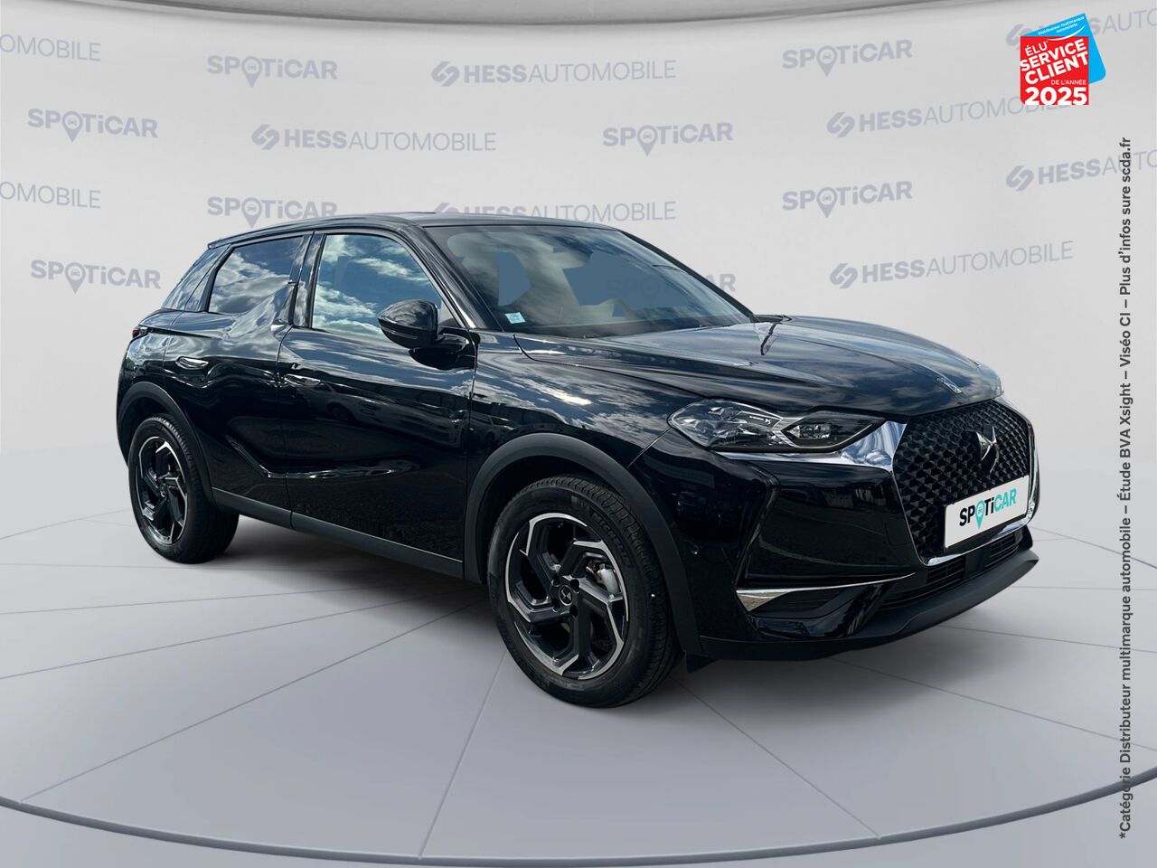 Véhicule d'occasion DS DS 3 CROSSBACK PURETECH 130CH BASTILLE AUTOMATIQUE SIEGES CUIR GPS CAMERA CARPLAY chez BMW Besançon