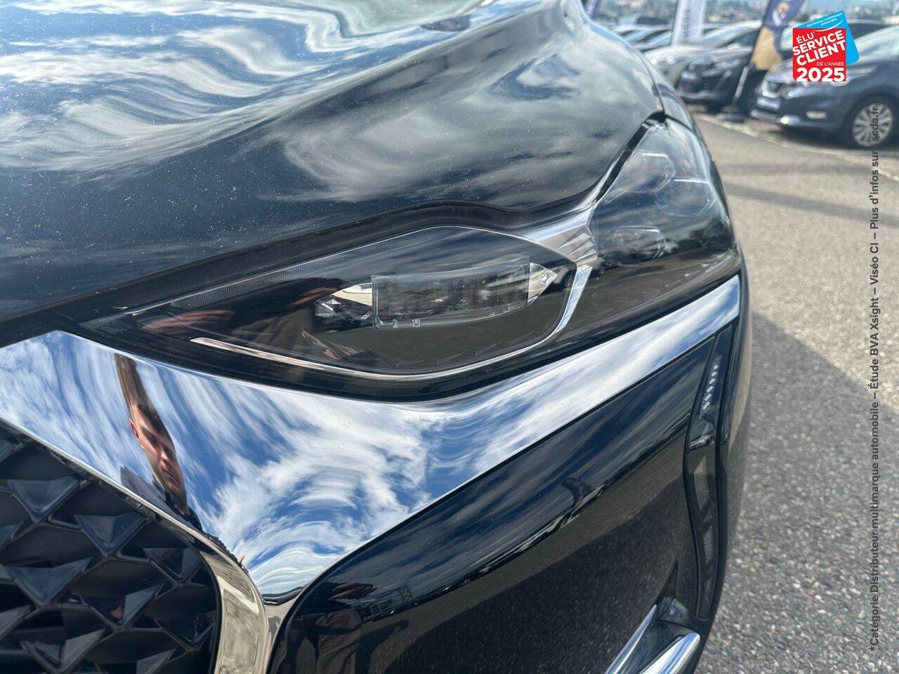 Véhicule d'occasion DS DS 3 CROSSBACK PURETECH 130CH BASTILLE AUTOMATIQUE SIEGES CUIR GPS CAMERA CARPLAY chez BMW Besançon