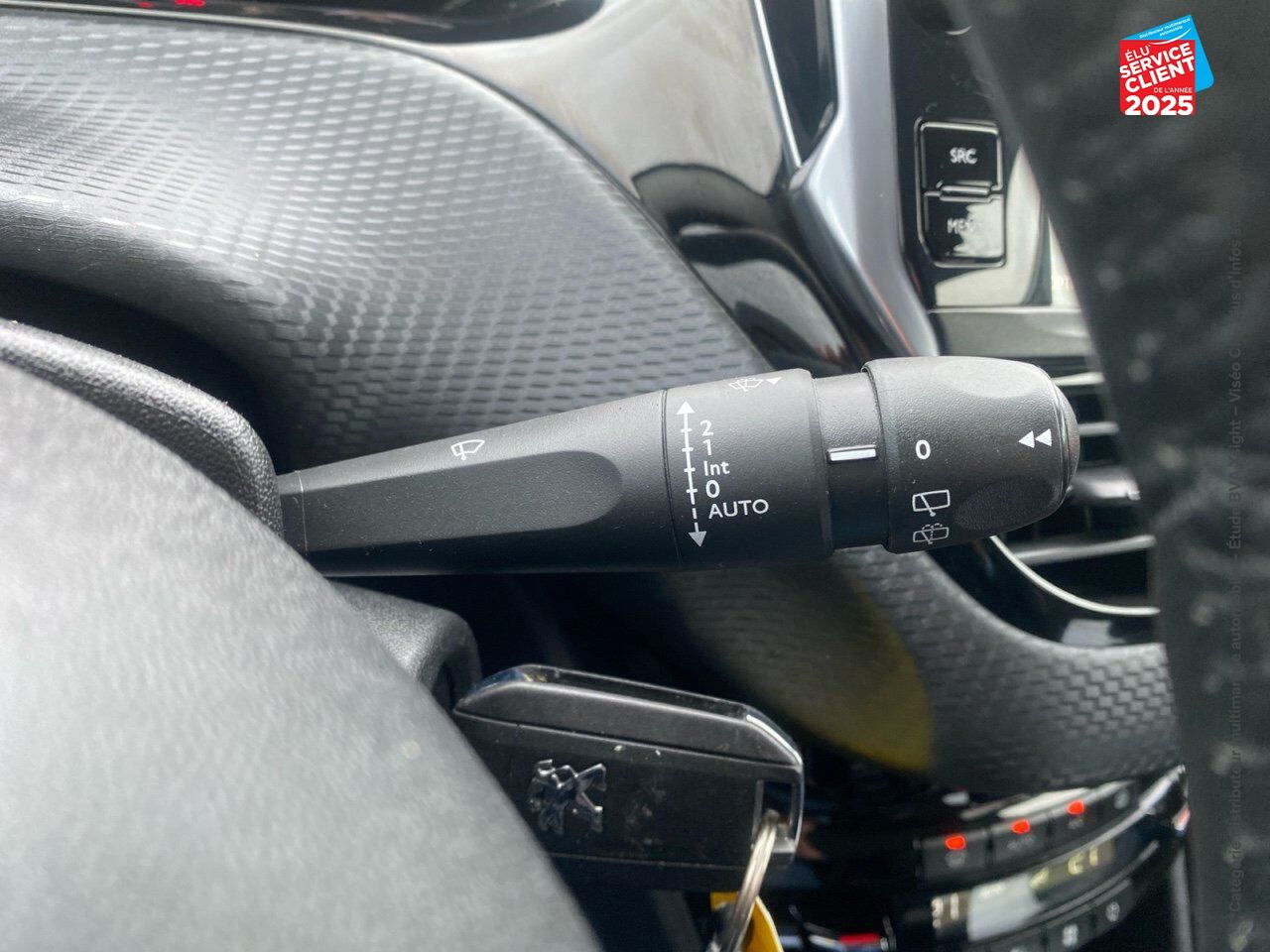 Véhicule d'occasion PEUGEOT 2008 1.2 PURETECH 82CH STYLE chez Renault Colmar