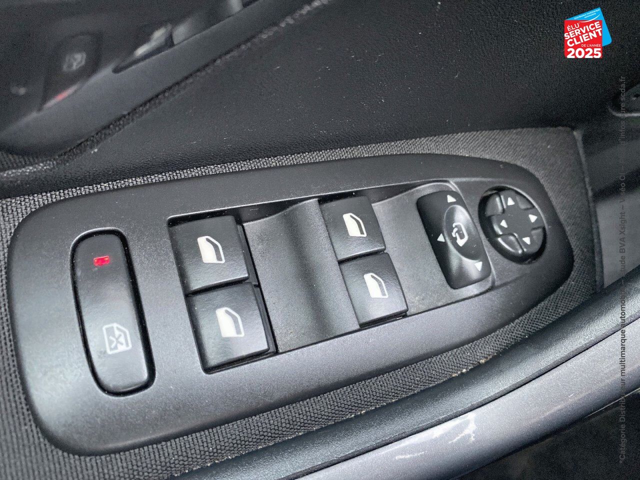 Véhicule d'occasion PEUGEOT 2008 1.2 PURETECH 82CH STYLE chez Renault Colmar