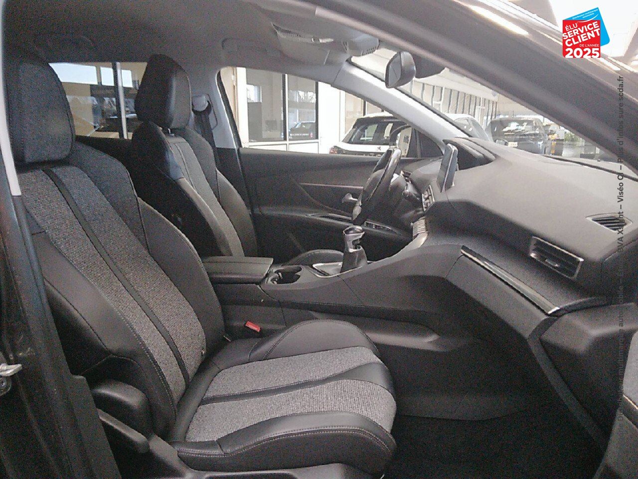 Véhicule d'occasion PEUGEOT 3008 1.2 PURETECH 130CH ALLURE SS chez Renault Colmar