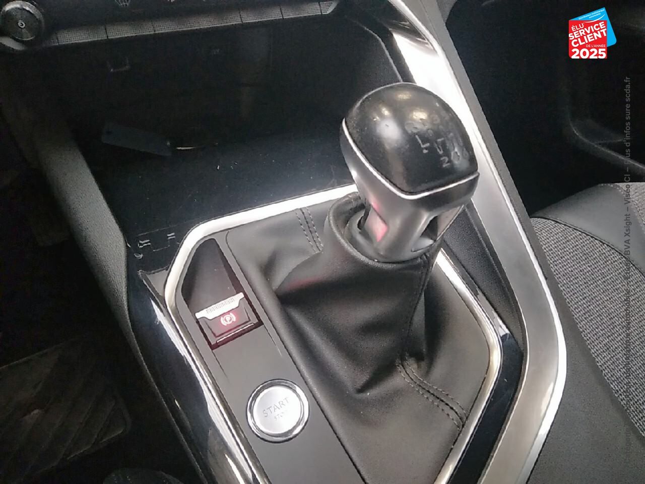 Véhicule d'occasion PEUGEOT 3008 1.2 PURETECH 130CH ALLURE SS chez Renault Colmar