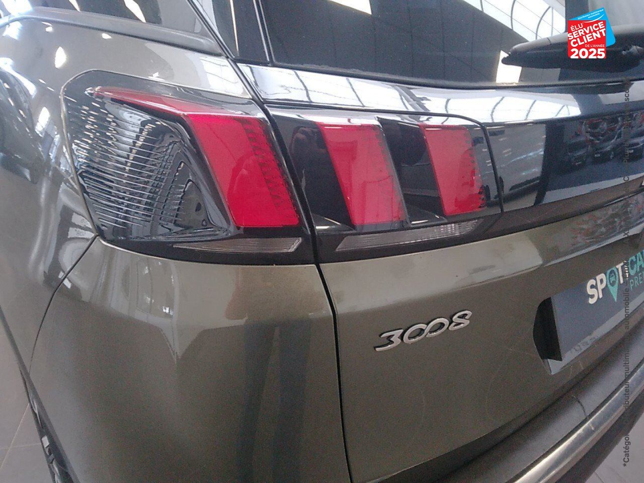 Véhicule d'occasion PEUGEOT 3008 1.2 PURETECH 130CH ALLURE SS chez Renault Colmar