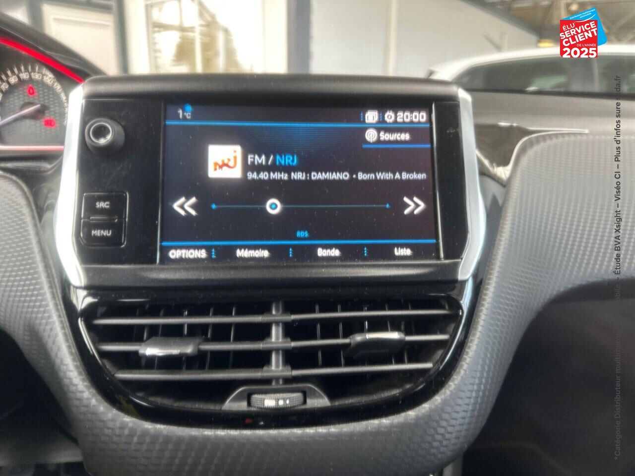 Véhicule d'occasion PEUGEOT 2008 1.2 PURETECH 110CH GT LINE SS chez Hyundai Epernay