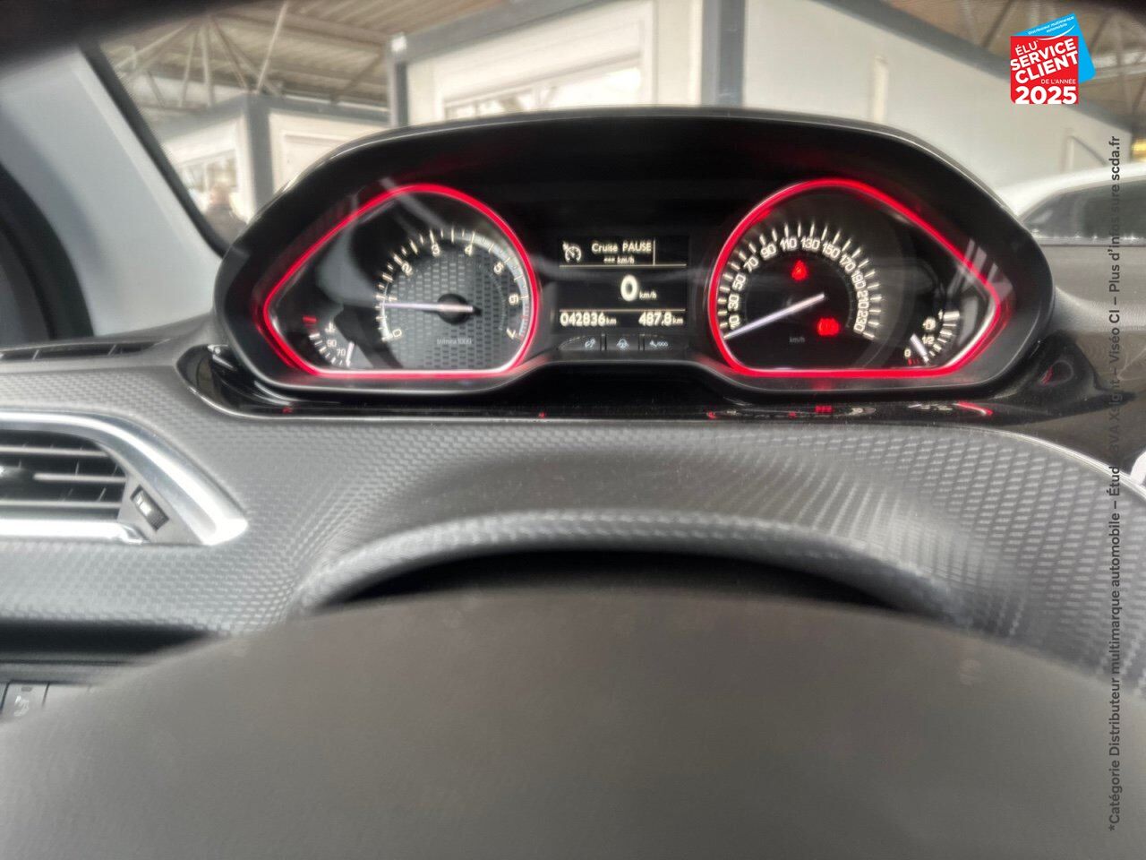 Véhicule d'occasion PEUGEOT 2008 1.2 PURETECH 110CH GT LINE SS chez Hyundai Epernay