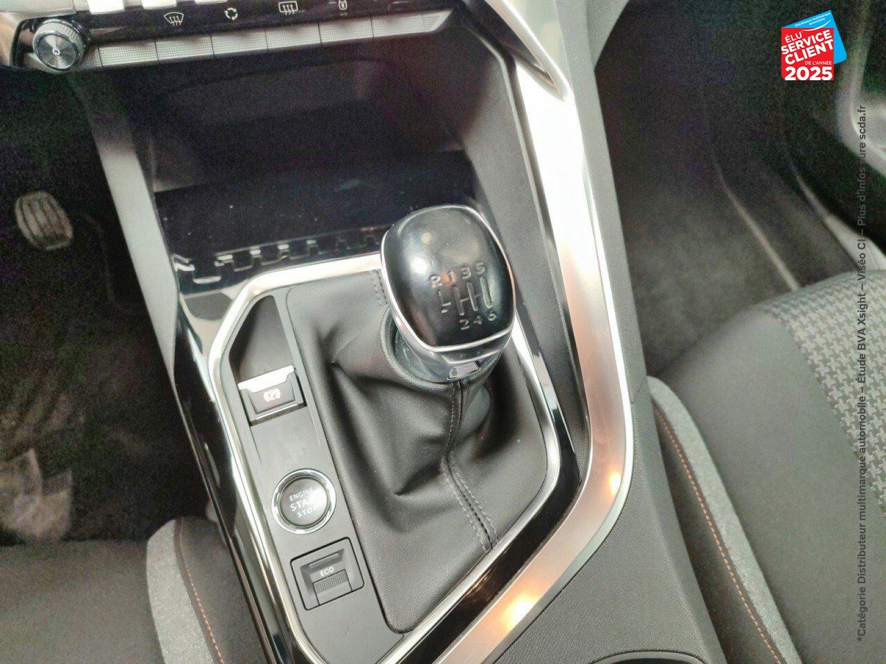 Véhicule d'occasion PEUGEOT 5008 1.2 PURETECH 130CH SS ACTIVE PACK chez Renault Colmar