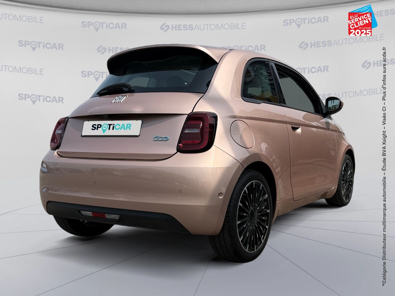 Véhicule d'occasion FIAT 500 E 118CH ICONE PLUS TPANO GPS CAMERA chez Renault Saint-Louis