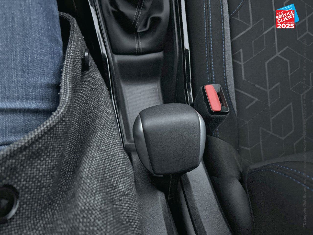 Véhicule d'occasion PEUGEOT 2008 1.2 PURETECH 130CH E6.C ALLURE SS chez Peugeot Hirson