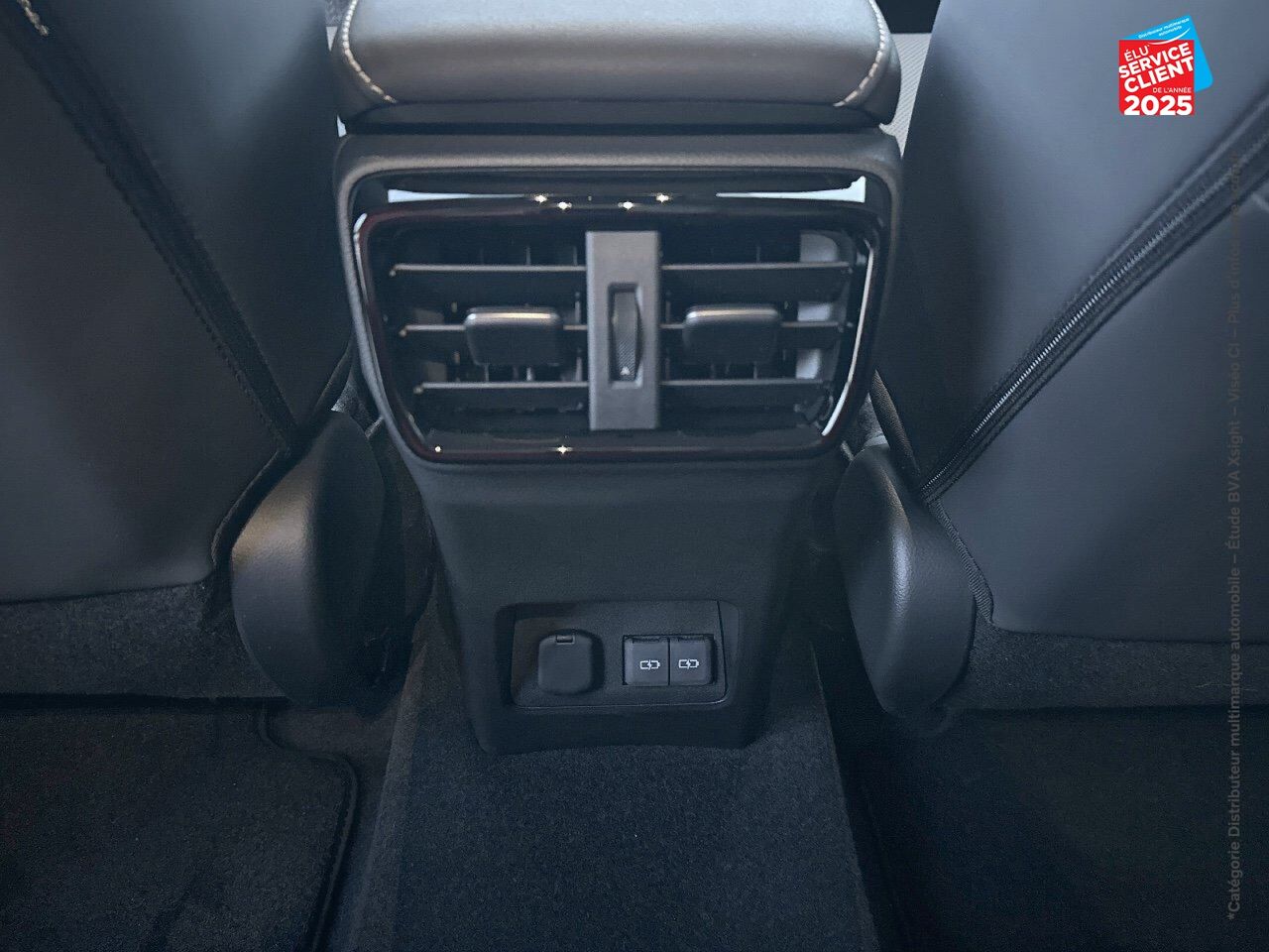 Véhicule d'occasion LEXUS NX 350H 2WD LUXE MY25 chez Dacia Montbéliard