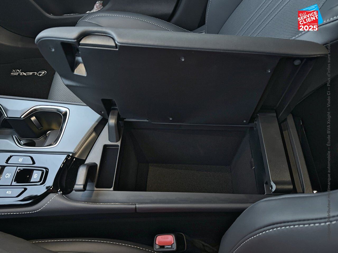 Véhicule d'occasion LEXUS NX 350H 2WD LUXE MY25 chez Dacia Montbéliard